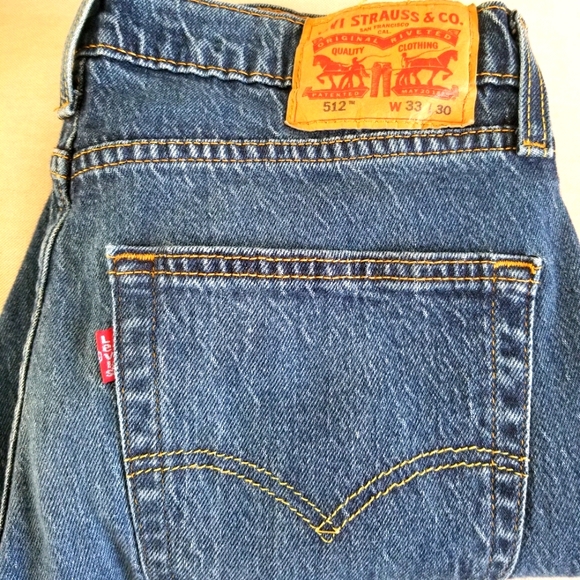 Levi's Other - Levi's 512 size 33x30 Jeans